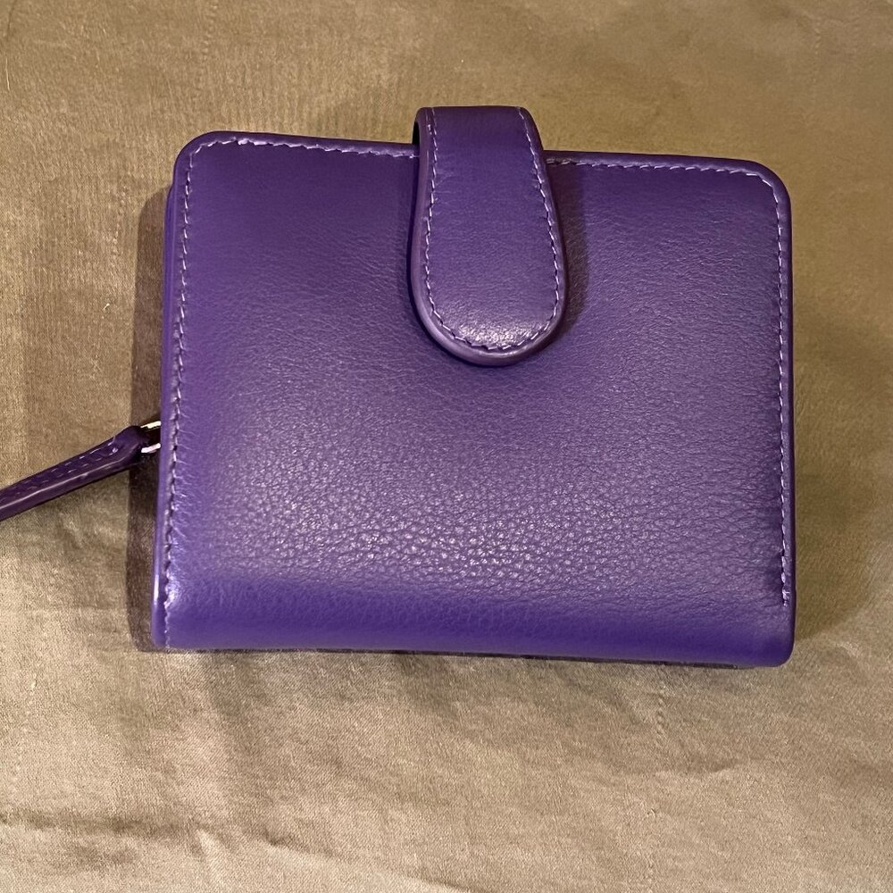 NWOT Travelsmith RFID Leather Euro Wallet